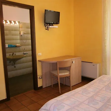 Hotel Chiara 3*
