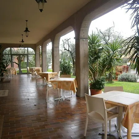 Chiara Hotel