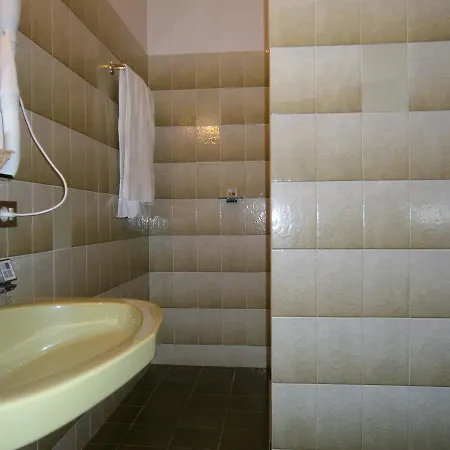 Chiara Hotel 3*