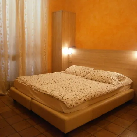 Hotel Chiara 3*