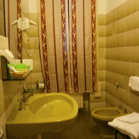Hotel Chiara 3*